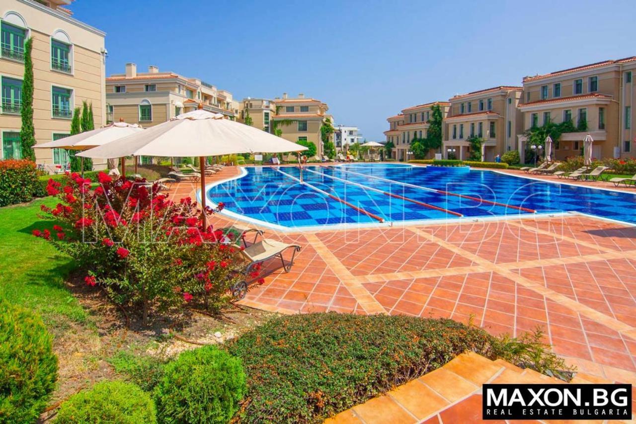 Flores Garden Sea View Apartment With Balcony Černomorec Exterior foto